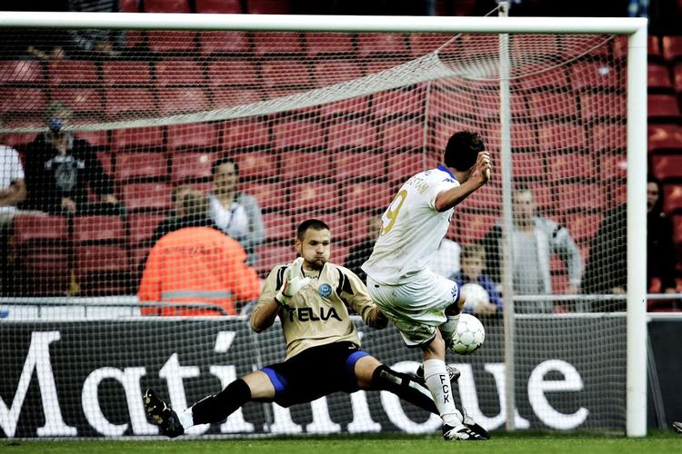 Morten Nordstrand scorer sit andet mål i overtiden. 