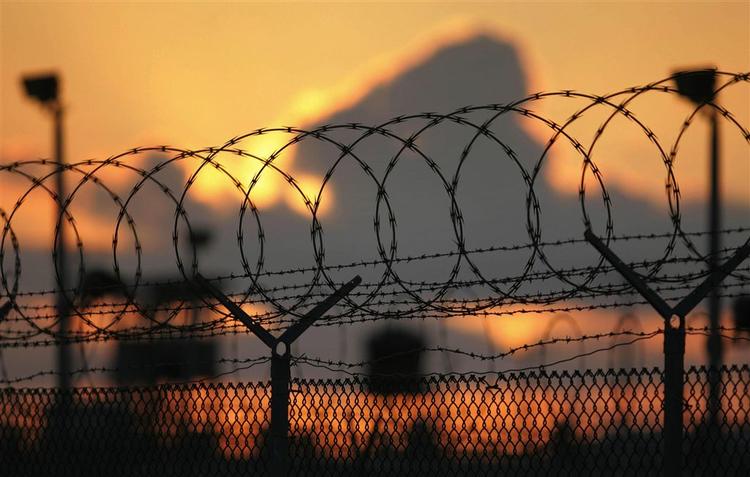 Solnedgang over Guantanamo. 