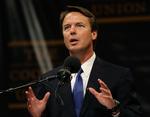 John Edwards vil have en hårdere linje mod Saudi-Arabien. 