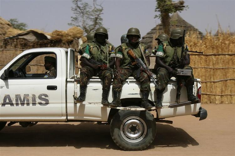 Soldaterne fra den Afrikanske Union får ikke selskab af danske soldater, når de 26.000 FN-soldater ankommer til Sudan. 