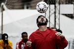 Eric Cantona er i Danmark i anledning af VM i fodbold for hjemløse. 
