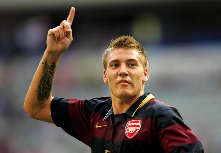 Bendtner efter scoringen mod Lazio. 
