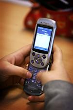 Med en rente på nogle gange 700 procent er unge snart mål for et nyt selskab, der vil tilbyde lån via en sms på mobiltelefonen. 
