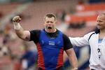 Joachim B. Olsen kunne lørdag eftermiddag juble over en ny DM-guldmedlje i kuglestød. Her ses han efter er rekordstød på Østerbro Stadion i juni. 