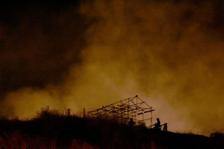 Ingen personer kom til skade ved branden i Cinecitta, men den komplette kulisse til en tv-serie om Rom brændte ned. 