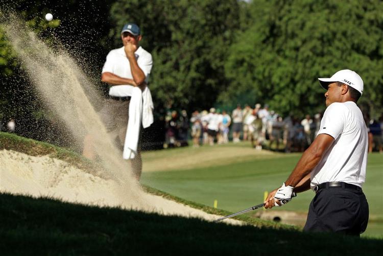 Superstjernen Tiger Woods slog som så mange gange før til med en superrunde i 63 slag. 