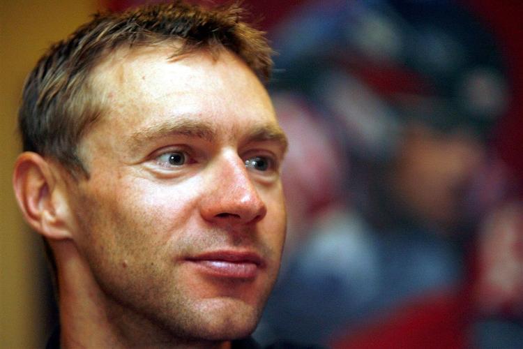 Slideren Jens Voigt er i spidsen for sit hjemlands store etapeløb efter CSC-triumf i holdløbet. 