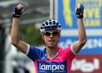 Cunego krydser stregen som vinder af dagens etape i Deutschland Tour. 