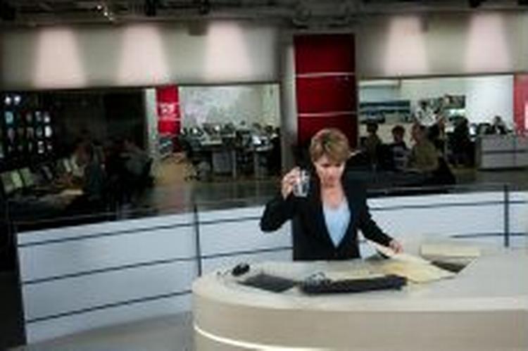 TV3 har stadig mod på at købe studievært Michéle Bellaiche og resten af TV 2. - Foto: Klaus Holsting 