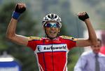 Juan Mauricio Soler Hernandez fotograferet i sin etapesejr på niende etape af Tour de France i byen Briancon. 