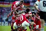 Dansk fodbolds største triumf: EM-guld i 1992. Nu er en af guldmedaljerne solgt for 72.250 kroner. 