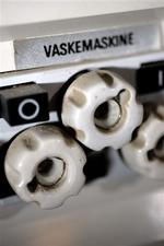 Hver familie kommer i gennemsnit af med mindst 500 kroner i ekstra energiafgifter. Hvad med at spare sig til dem? 
