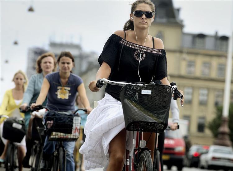 Det er den udbredte cykelkultur i landet, der er med til at holde gennemsnitsvægten nede. 
