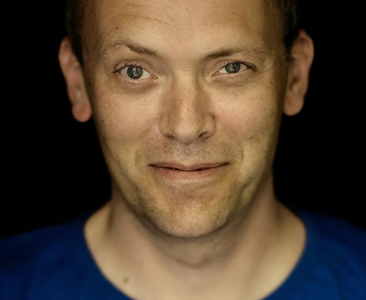 Den danske komponist Niels Marthinsen var en af toneleverandørerne til det ensemblet Secession Players Wien. Marthinsen havde omskrevet Johann Strauss' værk 'Perpetuum mobile' 