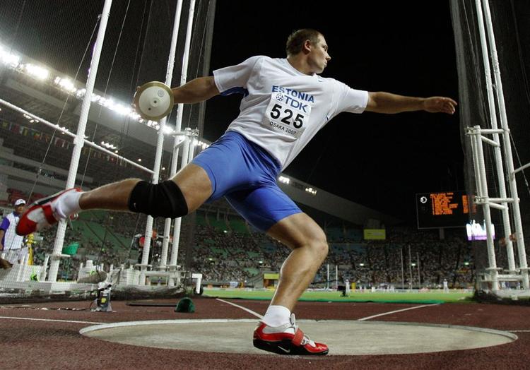 Gerd Kanter har kastet over 70 meter seks gange i denne sæson. I Osaka var 68,94 meter nok til guldet. 