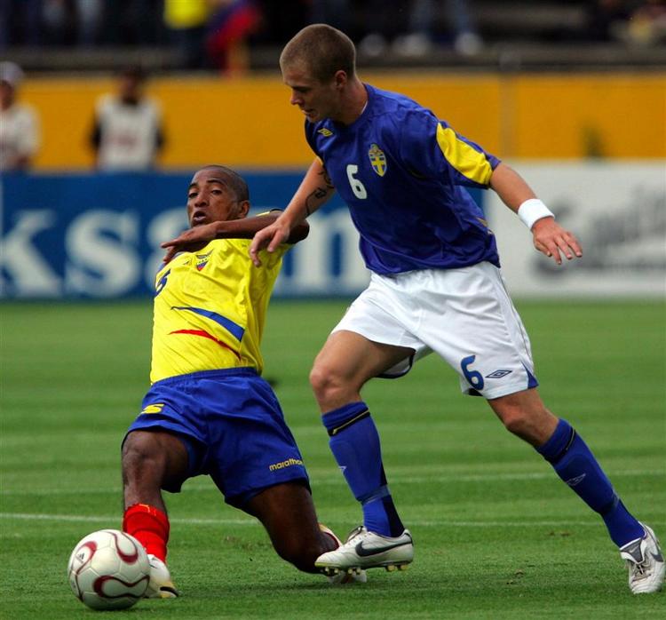Holmén i aktion for Sverige i en landskamp mod Ecuador tidligere i år. 