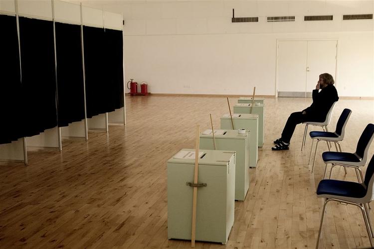 Danskerne skal ikke snydes for at stemme om EU's nye reformtraktat, mener Ny Alliance. 