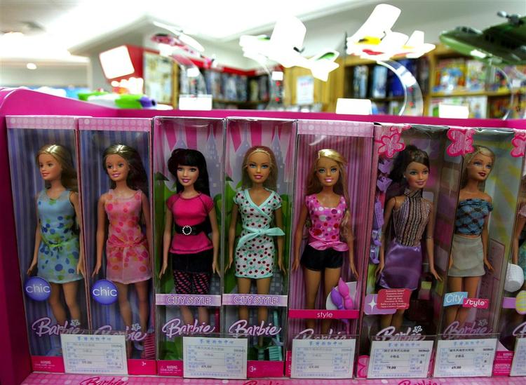 Barbie-sortimentet har fået en muslimsk søster 'Fulla'. 