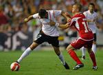 I modsætning til sine nye holdkammerater har Samuel Holmén spillet europæisk i år. Han var med, da Elfsborg i tredje kvalifikationsrunde til Champions League blev besejret af Joaquin Sanchez og Valencia. 