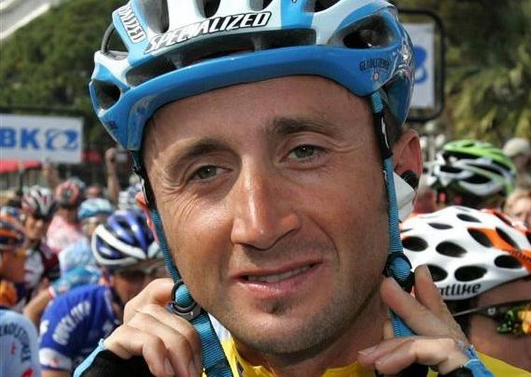 Verdensklasserytteren Davide Rebellin må se sig om efter en ny arbejdsgiver i 2009. 