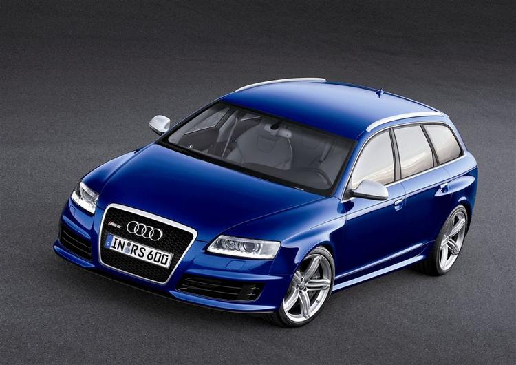 Audi RS 6 Avant bugner af kræfter overalt. 