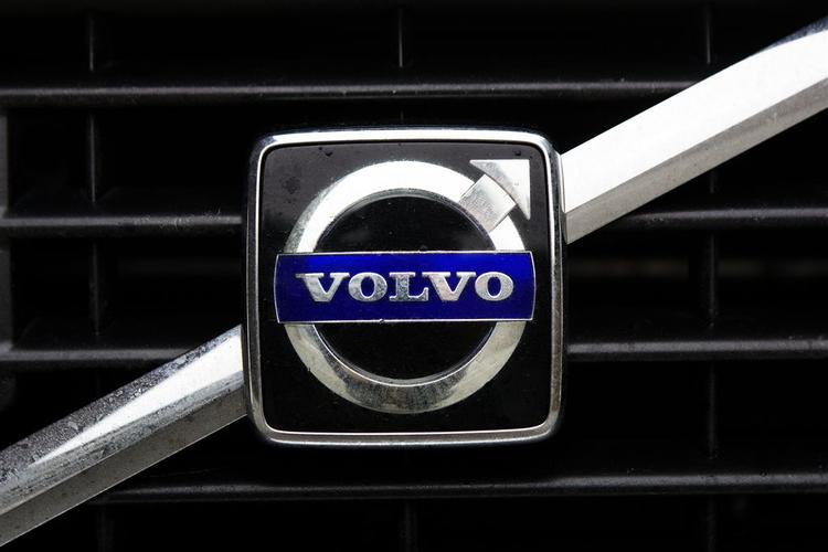 Det går skidt for Volvo, men fabrikken får nu tilsagn om hjælp fra den svenske stat. 