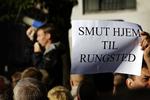 Beboerdemonstration tog afstand fra ungdomshussympatisørernes vold og hærværk. 