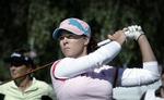 Lisa Holm Sørensen sprang frem som nummer fire med to afsluttende birdies på anden runde af Nykredit Masters. 