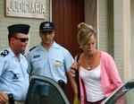 Moren til den fire-årige Madeleine McCann er mistænkt af portugisisk politi. 