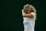 Trods 6-1-sejr i første sæt tabte Caroline Wozniacki sin første runde-kamp på Bali. 