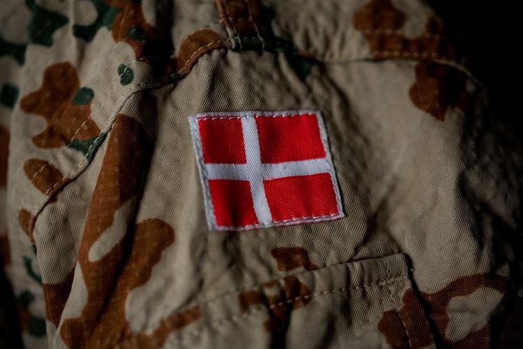 Baggrunden for tilbagetrækningen af de danske soldater i Irak er igen til debat. 