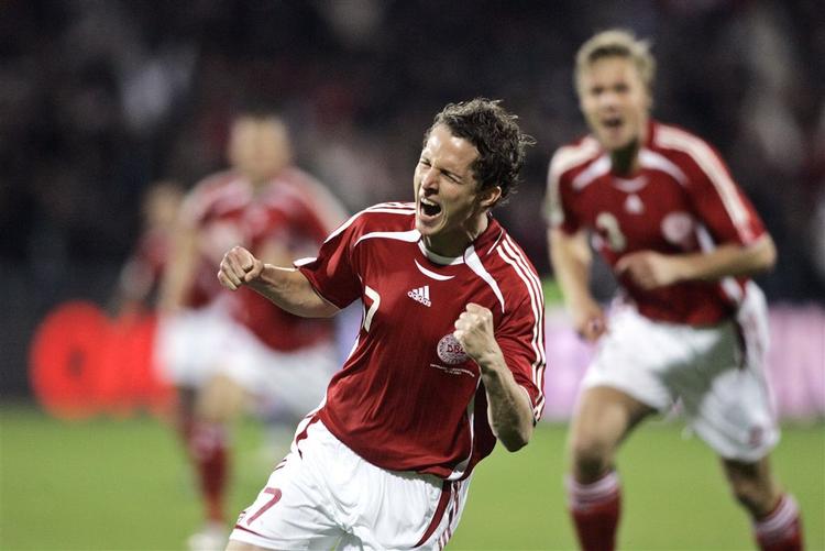 Morten Nordstrand jubler efter scoring til 1-0. 