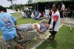 I alt ni er døde og 49 meldt savnet, efter et jordskælv på 8,4 på Richterskalaen og to kraftige efterskælv ramte Sumatra i Indonesien. 