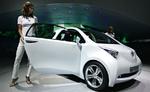 Toyota iQ Concept måler 2,98 meter. Den kunne være klar om ca. tre år, hvis Toyota beslutter sig hurtigt. 