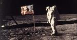 Edwin E. "Buzz" Aldrin Jr. poserer for kameraet under den første månelanding i 1969. - Arkivfoto: AP 