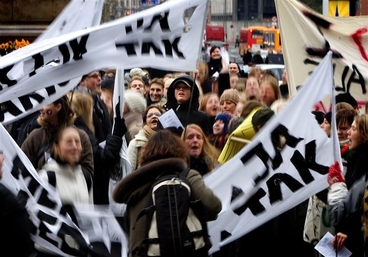 Demostration mod besparelserne i 2005. 
