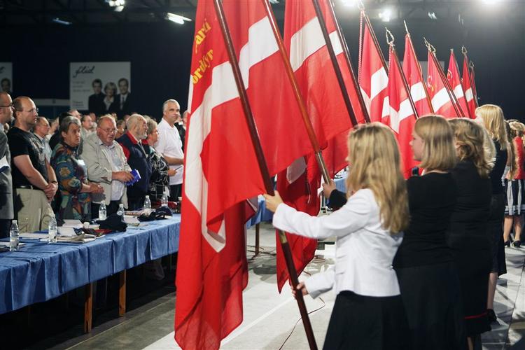 På DF's landsmøde langede et partimedlem kraftig ud efter europæiske muslimer fra talerstolen. 