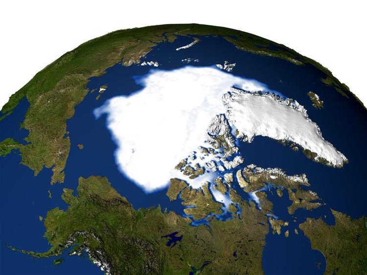 Satellitbillede af Arktis fra 2005. 