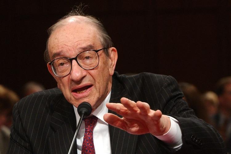 Alan Greenspan, der er tidligere nationalbankdirektør i USA, siger, at motivet for Irak-krigen var amerikanske olie-interesser. 