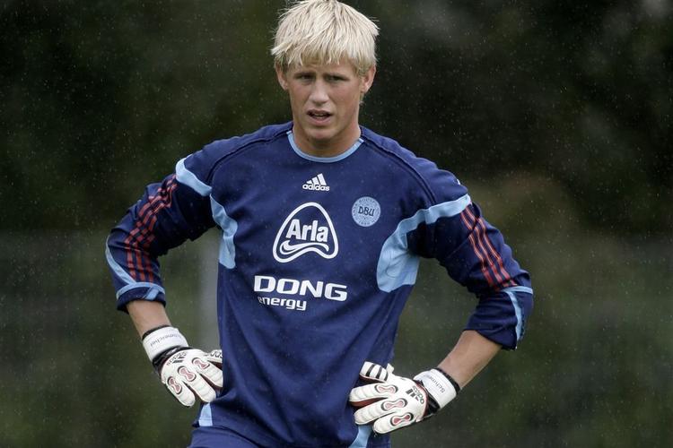 Kasper Scmeichel fortsætter som førstevalg mellem stængerne for Manchester City. 