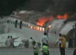 En voldsom flyulykke i Thailand har indtil videre kostet mindst en svensker livet. 88 andre er omkommet. 
