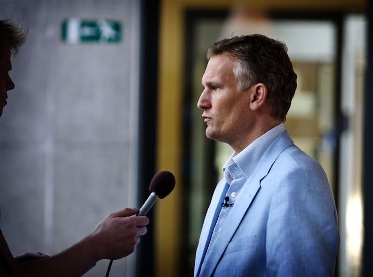 »Vi skal holde vores sti ren«, siger nyhedschef Ulrik Haagerup. 