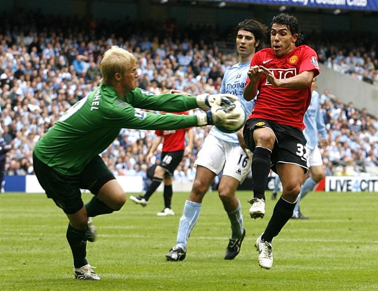 Kasper Schmeichel bliver yderligere fire år i Mancehster City. 