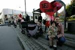 Gaderne i København var fyldt med smilende demonstranter til morgen. De næste dage ventes blokader af institutioner i byen. 