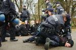 Ungdomshuset protesterer mod Faderhuset