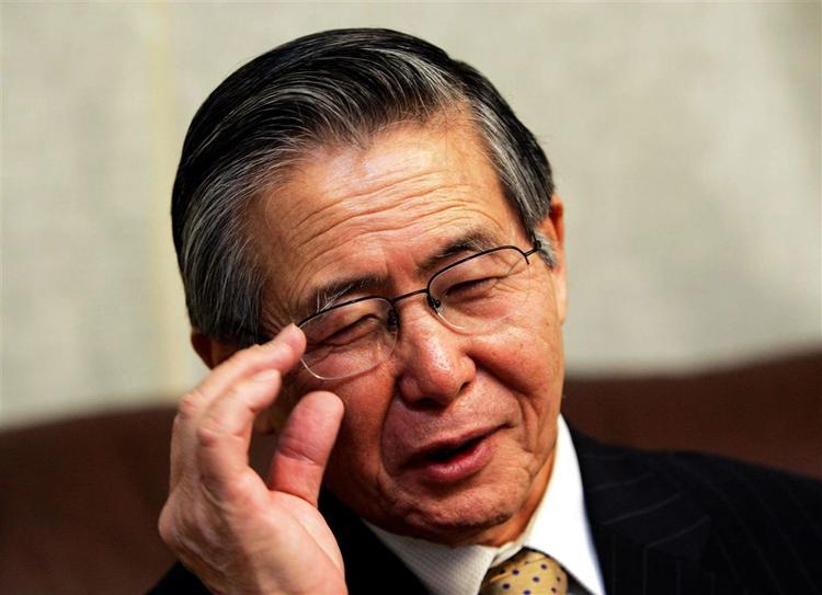 Perus ekspræsident Alberto Fujimori er blandt andet tiltalt for at dræbe civile under kampe mod guerillabevægelsen Den lysende Sti. 