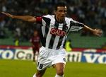 Udinese's Antonio Di Natale jubler efter sin anden scoring i kampen. 
