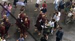 Billede fra Democratic Voice of Burma. Nonnerne er der indtil videre ingen tilgængelige billeder af. 