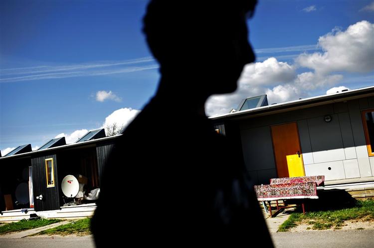 De konservativ peger på, at der er givet en endelig afvisning på asyl til de berørte familier med psykisk syge børn. Men de vil ikke rejse hjem, og så der er jo ikke tale om ventetid, mener partiets udlændingeordfører. 