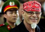 Gary Glitter da han sidste år blev dømt for sexmisbrug af to mindreårige piger i Vietnam. 